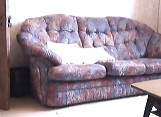 Levrette sans censure sur canapé pour Sue