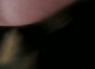 L'anal est pratiqué en voiture